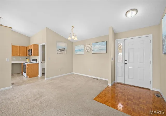 Photo 4 of Single family home for sale at 38 Cedarbrooke, Troy, IL 62294 | MLS# MIS26062602 | Listing updated on 2026-10-05