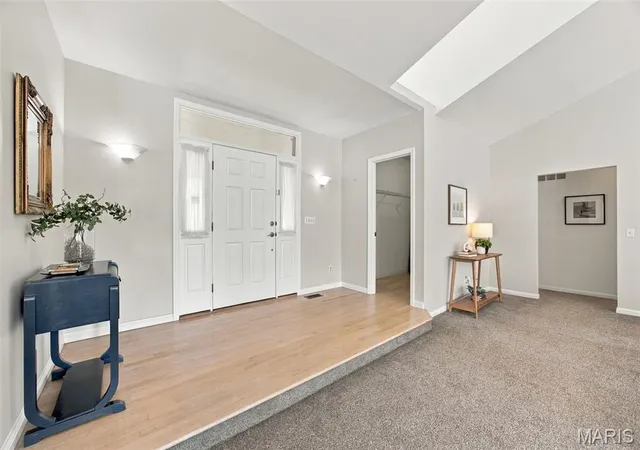 Photo 3 of Single family home for sale at 17026 Kimwood Ct, Chesterfield, MO 63005 | MLS# MIS26062603 | Listing updated on 2026-10-04