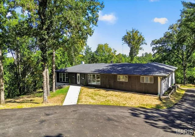 Photo 1 of Single family home for sale at 5030 Brook Dr, Imperial, MO 63052 | MLS# MIS26062607 | Listing updated on 2026-10-08