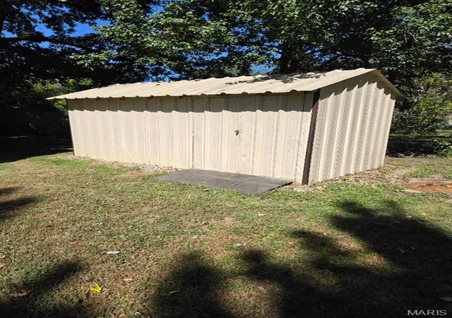 Photo 3 of Single family home for sale at 121 Hilda Crow Dr, Sullivan, MO 63080 | MLS# MIS26062612 | Listing updated on 2026-09-30