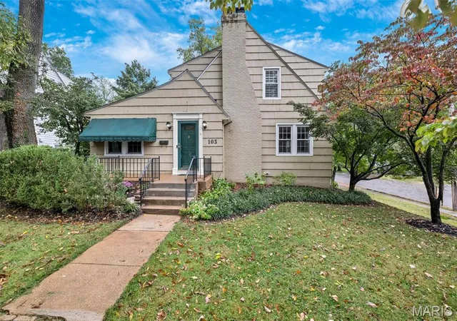Single family home for sale at 103 S Maple Ave, Saint Louis, MO 63119 | MLS# MIS26062613