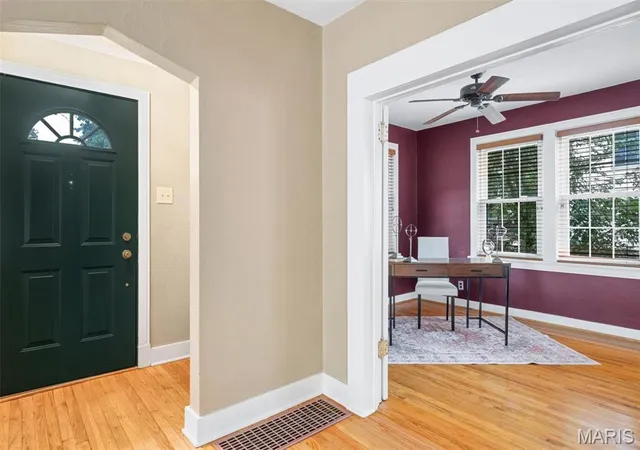 Photo 4 of Single family home for sale at 103 S Maple Ave, Saint Louis, MO 63119 | MLS# MIS26062613 | Listing updated on 2026-10-19