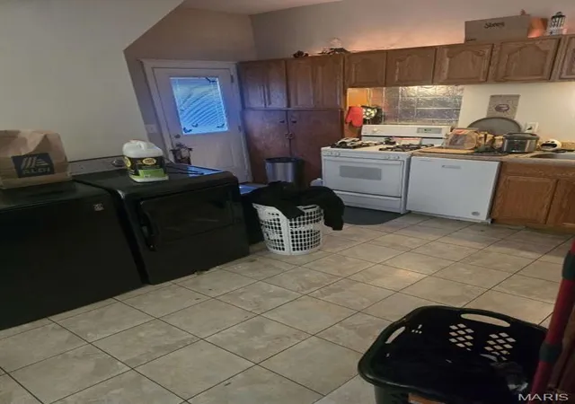 Photo 2 of Single family home for sale at 8503 Idaho Ave, Saint Louis, MO 63125 | MLS# MIS26062621 | Listing updated on 2026-09-28