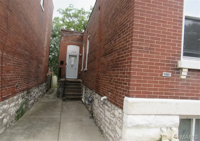 Photo 1 of Single family home for sale at 3249 Michigan Ave, Saint Louis, MO 63118 | MLS# MIS26062622 | Listing updated on 2026-09-29