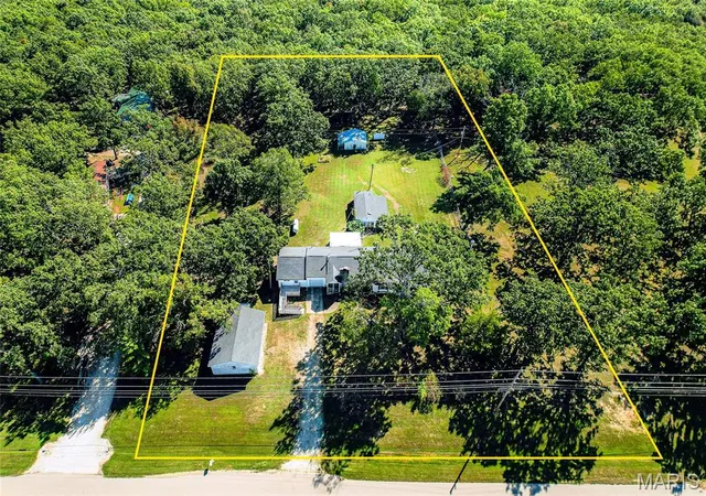Photo 3 of Single family home for sale at 10920 Arlington Rd, Newburg, MO 65550 | MLS# MIS26062627 | Listing updated on 2026-10-13