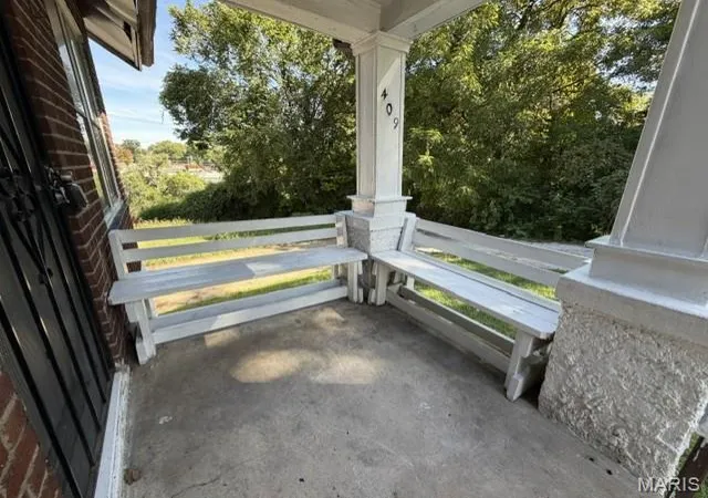 Photo 3 of Single family home for sale at 409 Abston Ave, Ferguson, MO 63135 | MLS# MIS26062642 | Listing updated on 2026-10-28