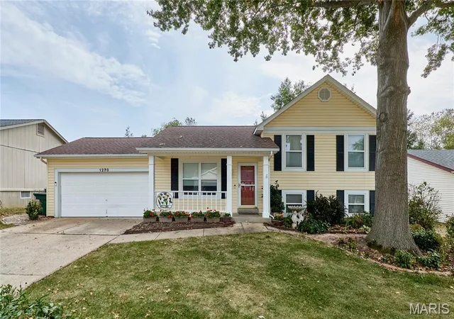 Photo 1 of Single family home for sale at 1270 Poseidon Ct, Saint Peters, MO 63376 | MLS# MIS26062648 | Listing updated on 2026-10-05