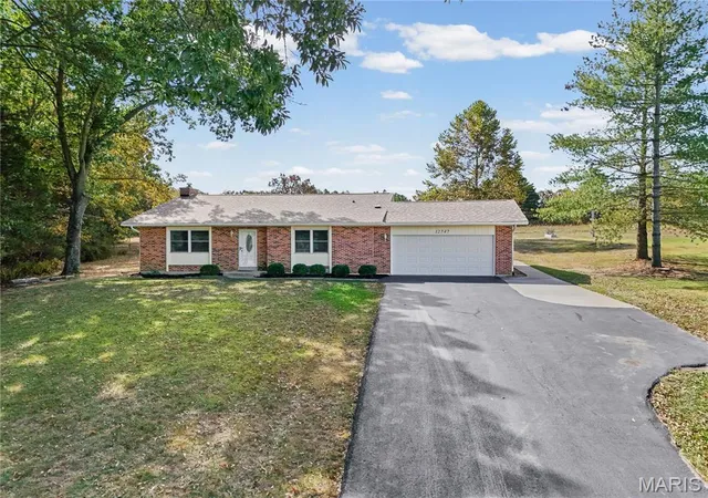 Photo 1 of Single family home for sale at 12747 Tall Pine Dr, Sainte Genevieve, MO 63670 | MLS# MIS26062653 | Listing updated on 2026-10-06