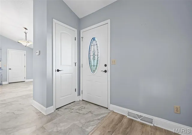 Photo 3 of Single family home for sale at 12747 Tall Pine Dr, Sainte Genevieve, MO 63670 | MLS# MIS26062653 | Listing updated on 2026-10-06