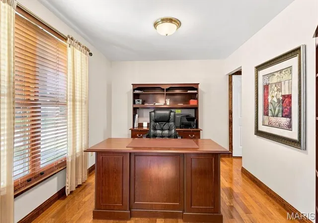 Photo 4 of Single family home for sale at 4550 Mattis Rd, Saint Louis, MO 63128 | MLS# MIS26062658 | Listing updated on 2026-10-05