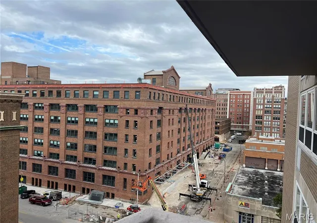 Photo 4 of Condo for sale at 210 N 17th Street #903, Saint Louis, MO 63103 | MLS# MIS26062667 | Listing updated on 2026-10-16