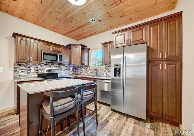 Photo 4 of Single family home for sale at 19985 Hwy C, Lebanon, MO 65536 | MLS# MIS26062668 | Listing updated on 2026-10-28