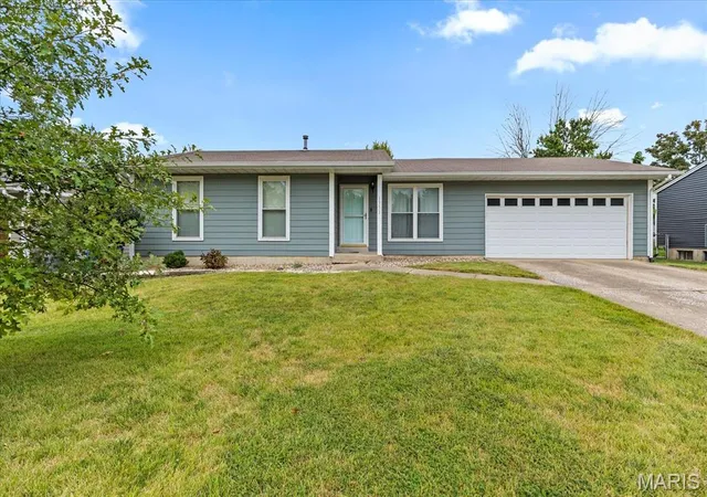 Photo 1 of Single family home for sale at 1353 Osage Meadows Dr, O Fallon, MO 63366 | MLS# MIS26062671 | Listing updated on 2026-10-06