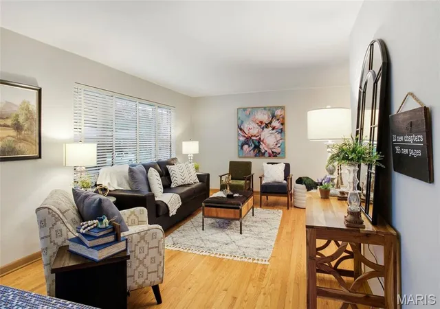 Photo 3 of Single family home for sale at 6920 Wanda Ct, Saint Louis, MO 63116 | MLS# MIS26062673 | Listing updated on 2026-10-11