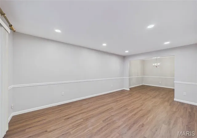 Photo 2 of Condo for sale at 1062 Woodgate Dr, Saint Louis, MO 63122 | MLS# MIS26062676 | Listing updated on 2026-10-03