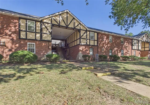 Photo 22 of Condo for sale at 1062 Woodgate Dr, Saint Louis, MO 63122 | MLS# MIS26062676 | Listing updated on 2026-10-11