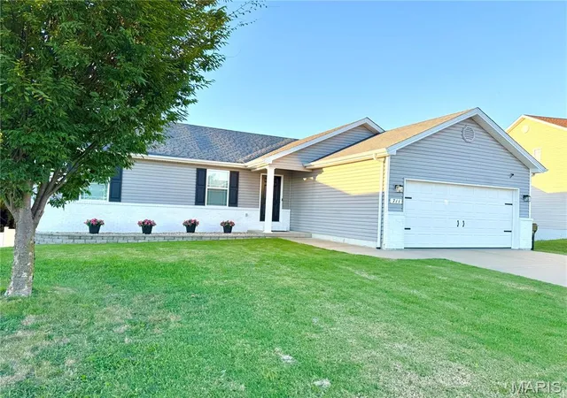 Photo 2 of Single family home for sale at 711 Ward, Waterloo, IL 62298 | MLS# MIS26062683 | Listing updated on 2026-10-04