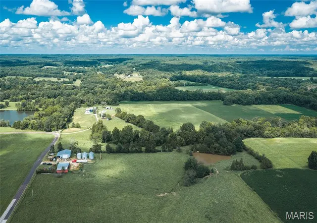 Photo 3 of House for sale at 5324 Mccallister Rd, Gerald, MO 63037 | MLS# MIS26062687 | Listing updated on 2026-10-01