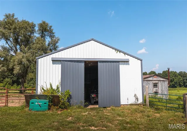 Photo 4 of House for sale at 5300 Mccallister Rd, Gerald, MO 63037 | MLS# MIS26062688 | Listing updated on 2026-10-02