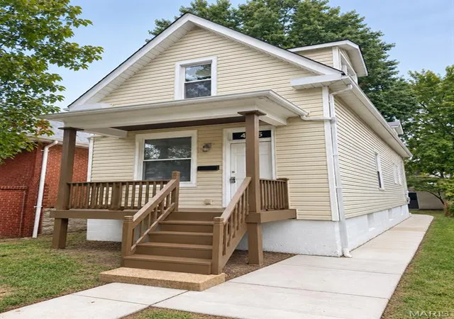 Single family home for sale at 4805 Goethe Ave, Saint Louis, MO 63116 | MLS# MIS26062690