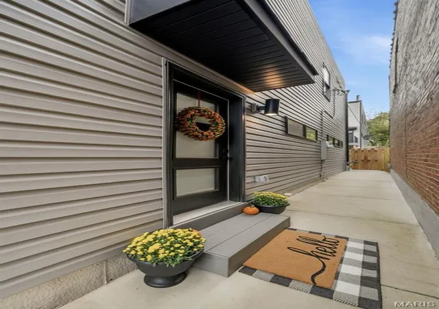 Photo 2 of Single family home for sale at 2732 59th Street, Saint Louis, MO 63139 | MLS# MIS26062694 | Listing updated on 2026-10-03