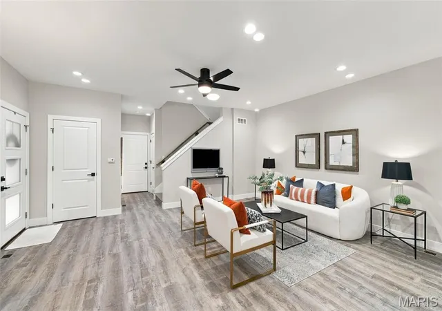 Photo 4 of Single family home for sale at 2732 59th Street, Saint Louis, MO 63139 | MLS# MIS26062694 | Listing updated on 2026-10-03