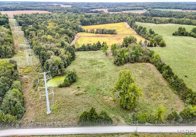 Photo 2 of Sale Pending at 000 3 Sunny Side Ln, New London, MO 63459 | MLS# MIS26062697 | Listing updated on 2026-10-04