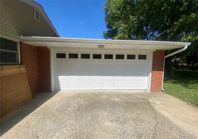 Photo 1 of Single family home for sale at 59 Magnolia Dr, Belleville, IL 62221 | MLS# MIS26062701 | Listing updated on 2026-10-05