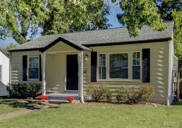 Photo 2 of Single family home for sale at 9647 Margo Ann Ln, Saint Louis, MO 63134 | MLS# MIS26062703 | Listing updated on 2026-10-02