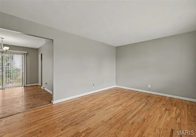 Photo 3 of Single family home for sale at 95 Sackett Dr, Florissant, MO 63033 | MLS# MIS26062706 | Listing updated on 2026-10-01