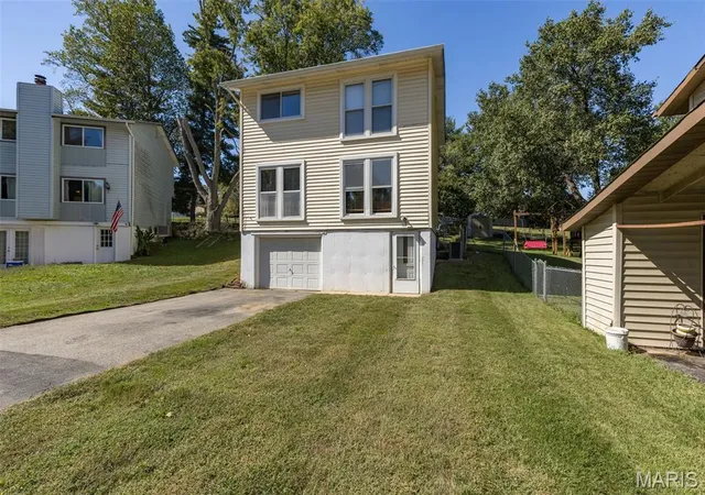 Photo 3 of Single family home for sale at 7053 Albermarle Ct, Barnhart, MO 63012 | MLS# MIS26062726 | Listing updated on 2026-10-07
