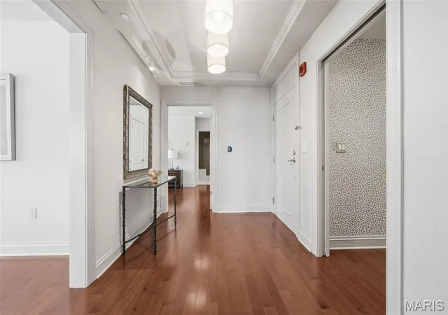 Photo 2 of Condo for sale at 232 N Kingshighway Blvd #1010, Saint Louis, MO 63108 | MLS# MIS26062743 | Listing updated on 2026-10-22