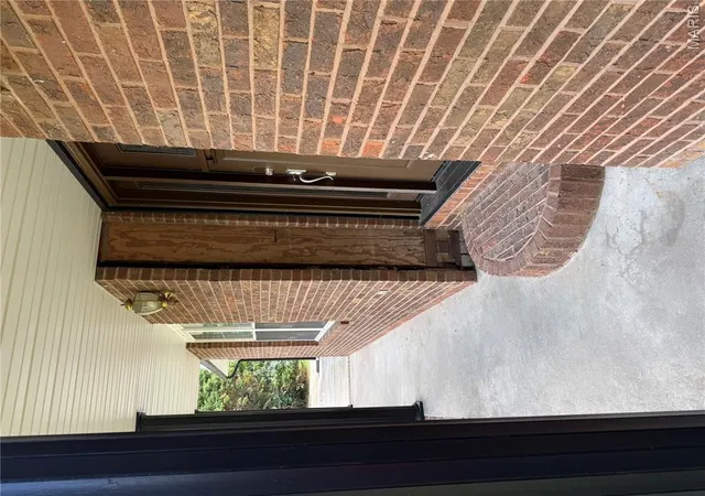 Photo 3 of Sale Pending at 109 Clara Dr, Sikeston, MO 63801 | MLS# MIS26062744 | Listing updated on 2026-10-01