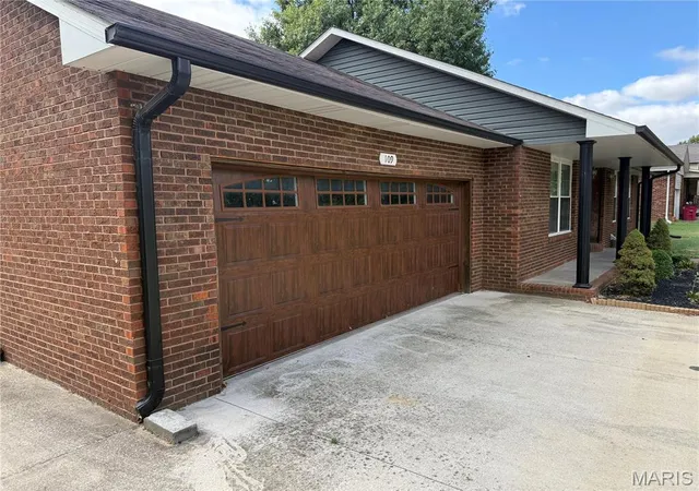 Photo 4 of Sale Pending at 109 Clara Dr, Sikeston, MO 63801 | MLS# MIS26062744 | Listing updated on 2026-10-01