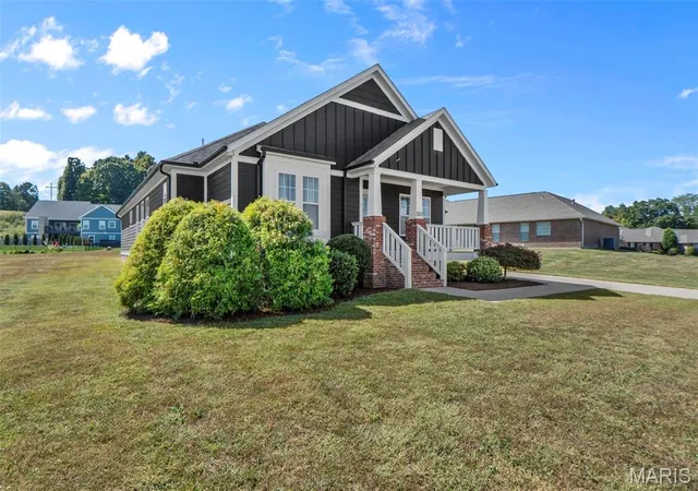Photo 3 of Single family home for sale at 557 Cloverdale Ranch Rd, Cape Girardeau, MO 63701 | MLS# MIS26062761 | Listing updated on 2026-10-08