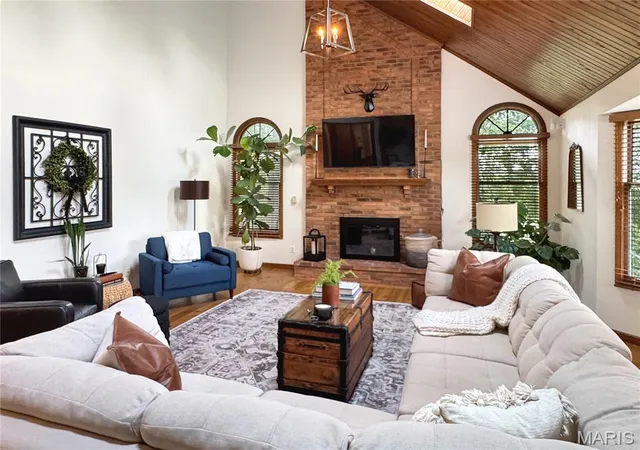 Photo 3 of Single family home for sale at 6 Forest Hills Dr, Washington, MO 63090 | MLS# MIS26062765 | Listing updated on 2026-10-01