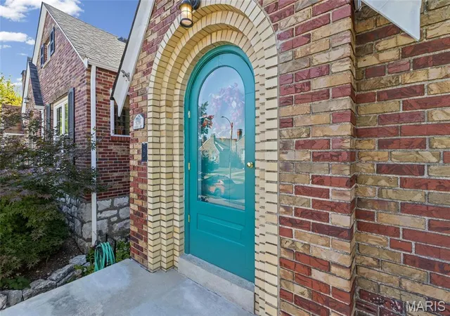 Photo 3 of Single family home for sale at 5718 Mardel Ave, Saint Louis, MO 63109 | MLS# MIS26062767 | Listing updated on 2026-10-08