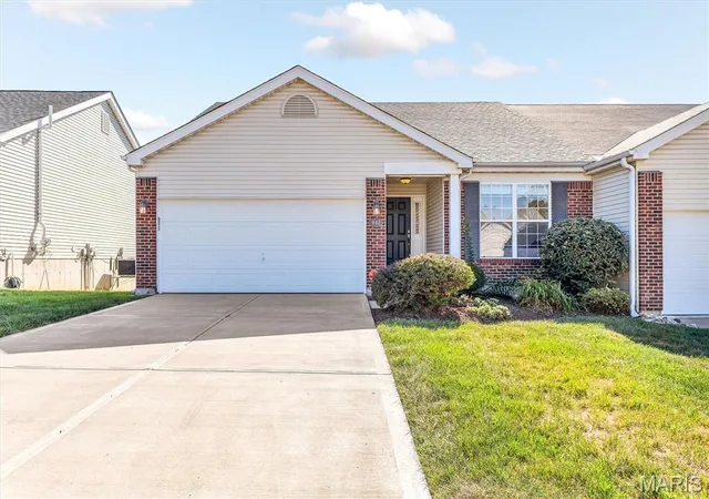 Photo 1 of Single family home for sale at 447 Angelique Pl, Saint Charles, MO 63303 | MLS# MIS26062770 | Listing updated on 2026-10-07