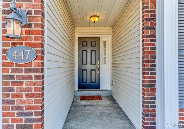 Photo 3 of Single family home for sale at 447 Angelique Pl, Saint Charles, MO 63303 | MLS# MIS26062770 | Listing updated on 2026-10-07