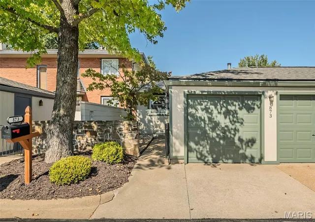 Photo 1 of Condo for sale at 873 Delmonico Dr, Manchester, MO 63021 | MLS# MIS26062774 | Listing updated on 2026-10-12