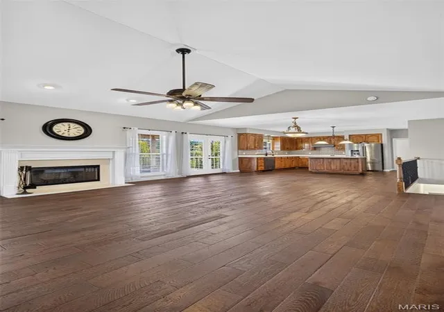 Photo 3 of Single family home for sale at 1046 Walnut Ter, Byrnes Mill, MO 63049 | MLS# MIS26062776 | Listing updated on 2026-10-14
