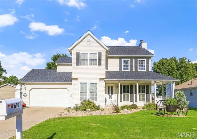 Photo 2 of Single family home for sale at 610 Marian Dr, Dupo, IL 62239 | MLS# MIS26062782 | Listing updated on 2026-10-07