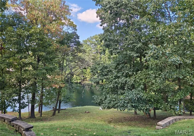Photo 2 of Single family home for sale at 14033 Baywood Villages Dr, Chesterfield, MO 63017 | MLS# MIS26062791 | Listing updated on 2026-10-08