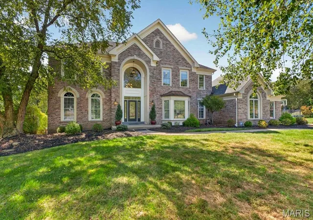 Single family home for sale at 17915 White Robin Ct, Chesterfield, MO 63005 | MLS# MIS26062792