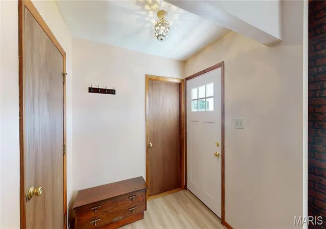Photo 3 of Single family home for sale at 1109 Killarney Dr, Greenville, IL 62246 | MLS# MIS26062797 | Listing updated on 2026-09-29