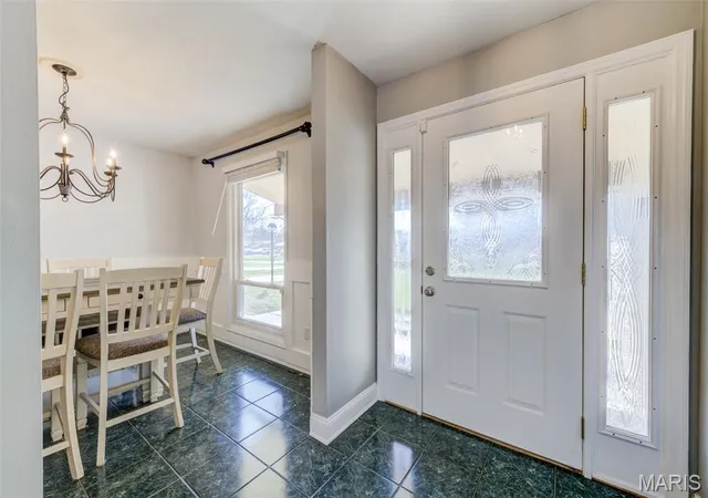 Photo 3 of Single family home for sale at 12543 Merrick Dr, Saint Louis, MO 63146 | MLS# MIS26062800 | Listing updated on 2026-10-07