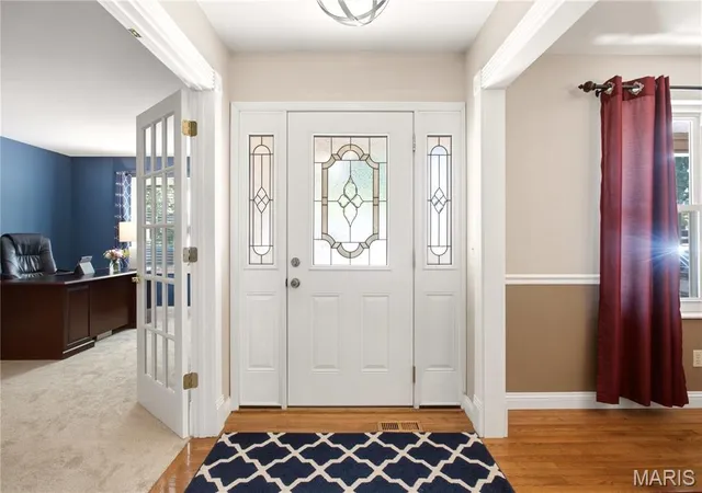 Photo 3 of Single family home for sale at 733 Cedar Glen Dr, Weldon Spring, MO 63304 | MLS# MIS26062802 | Listing updated on 2026-10-09