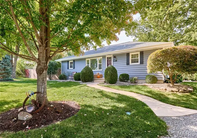 Single family home for sale at 1127 Caulks Hl Rd, Saint Charles, MO 63304 | MLS# MIS26062809