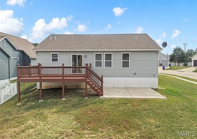 Photo 3 of Single family home for sale at 309 Carolyn Cir, Wright City, MO 63390 | MLS# MIS26062816 | Listing updated on 2026-10-05