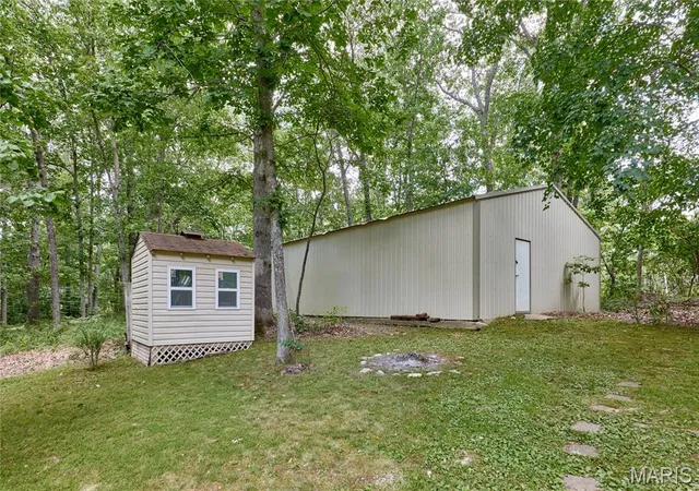 Photo 3 of Single family home for sale at 24889 Pendleton Lost Crk Rd, Warrenton, MO 63383 | MLS# MIS26062824 | Listing updated on 2026-10-09